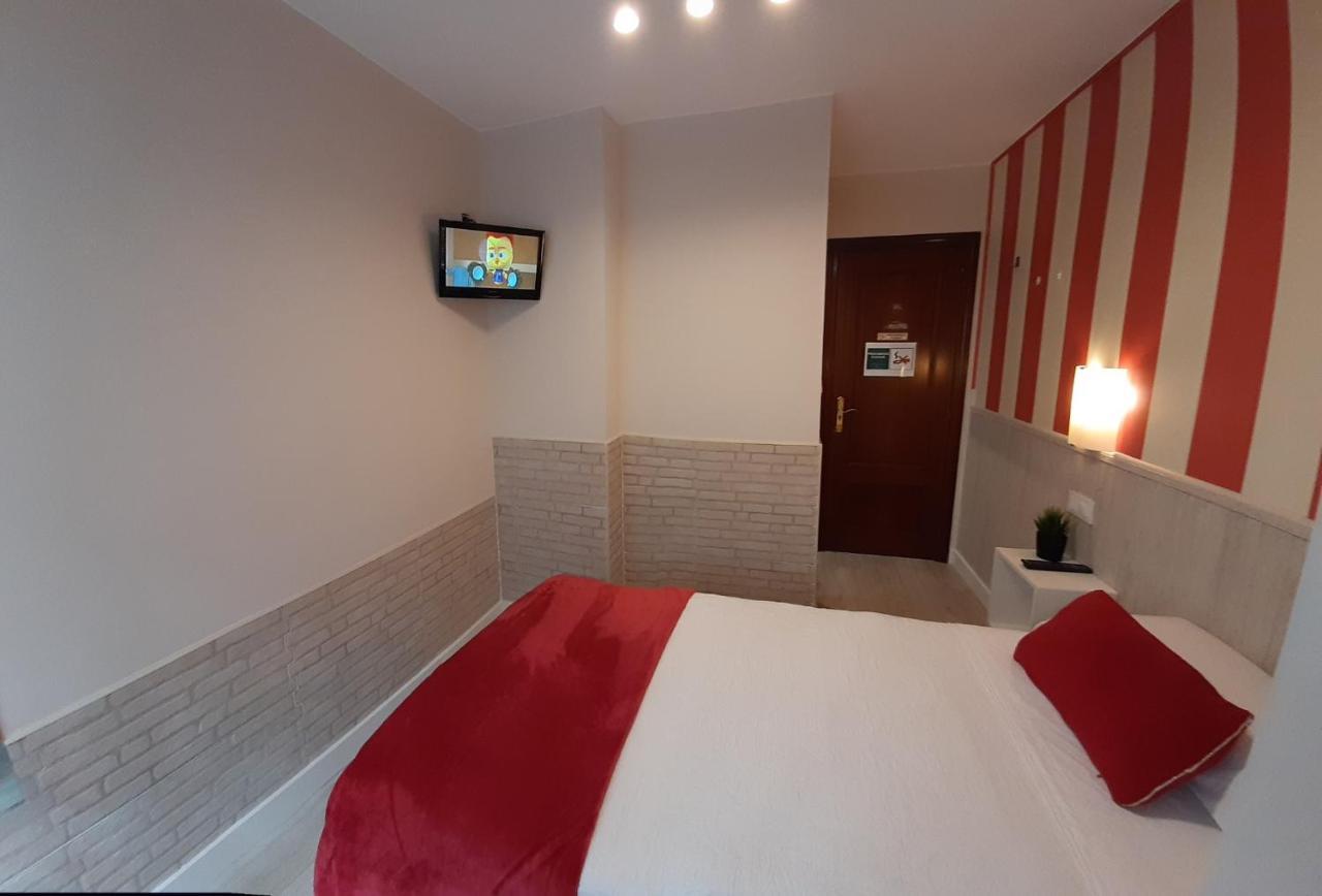 Hostal Verdemar Gijón Kültér fotó